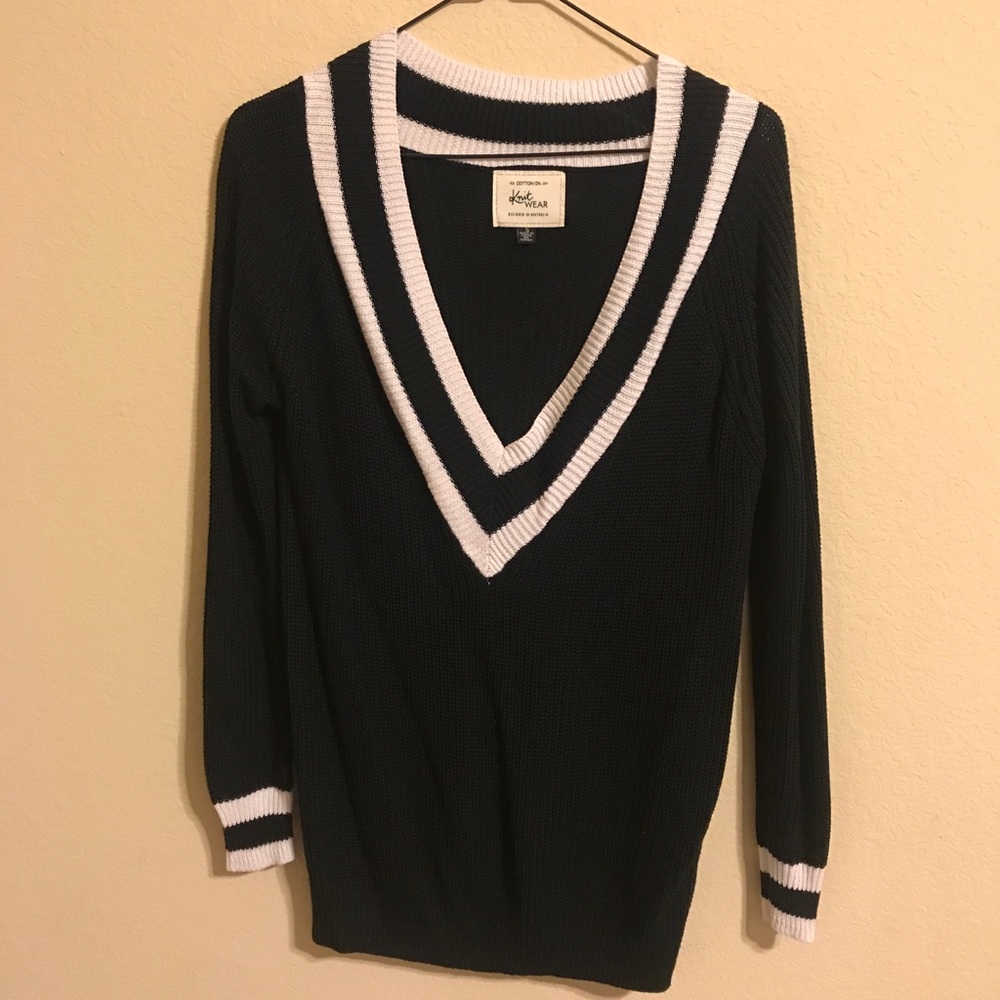 Black and white sweater